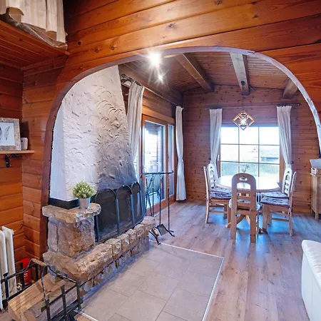 Buehberg Alm شاليه